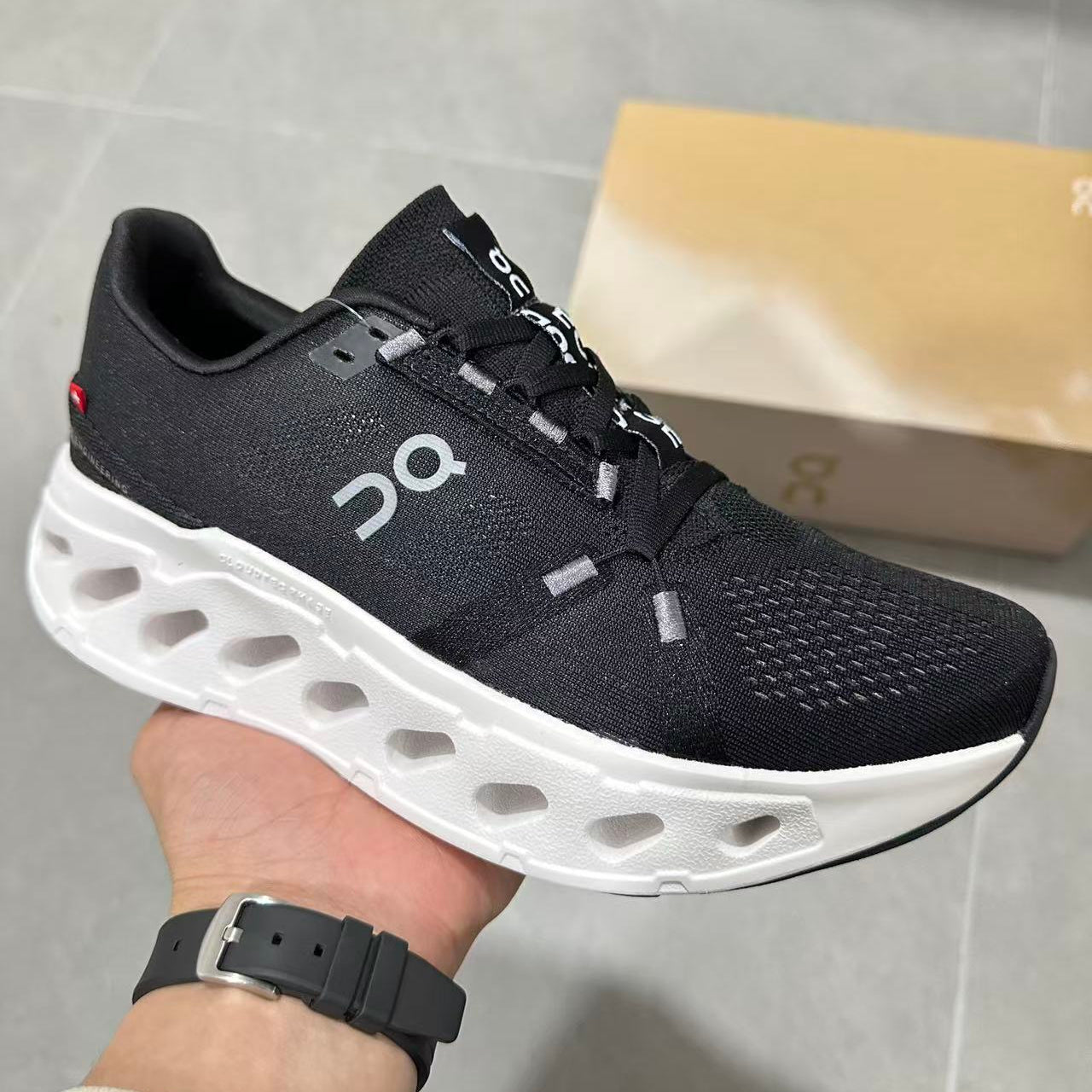 ON Eclipse Running Shoes - Black
