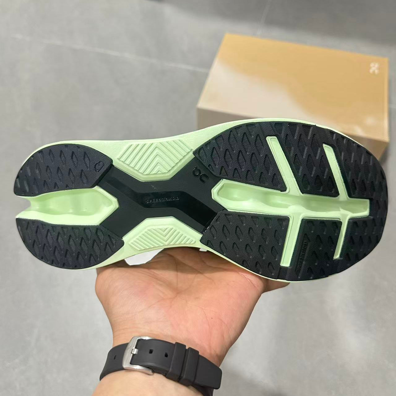 ON Eclipse Running Shoes - Green