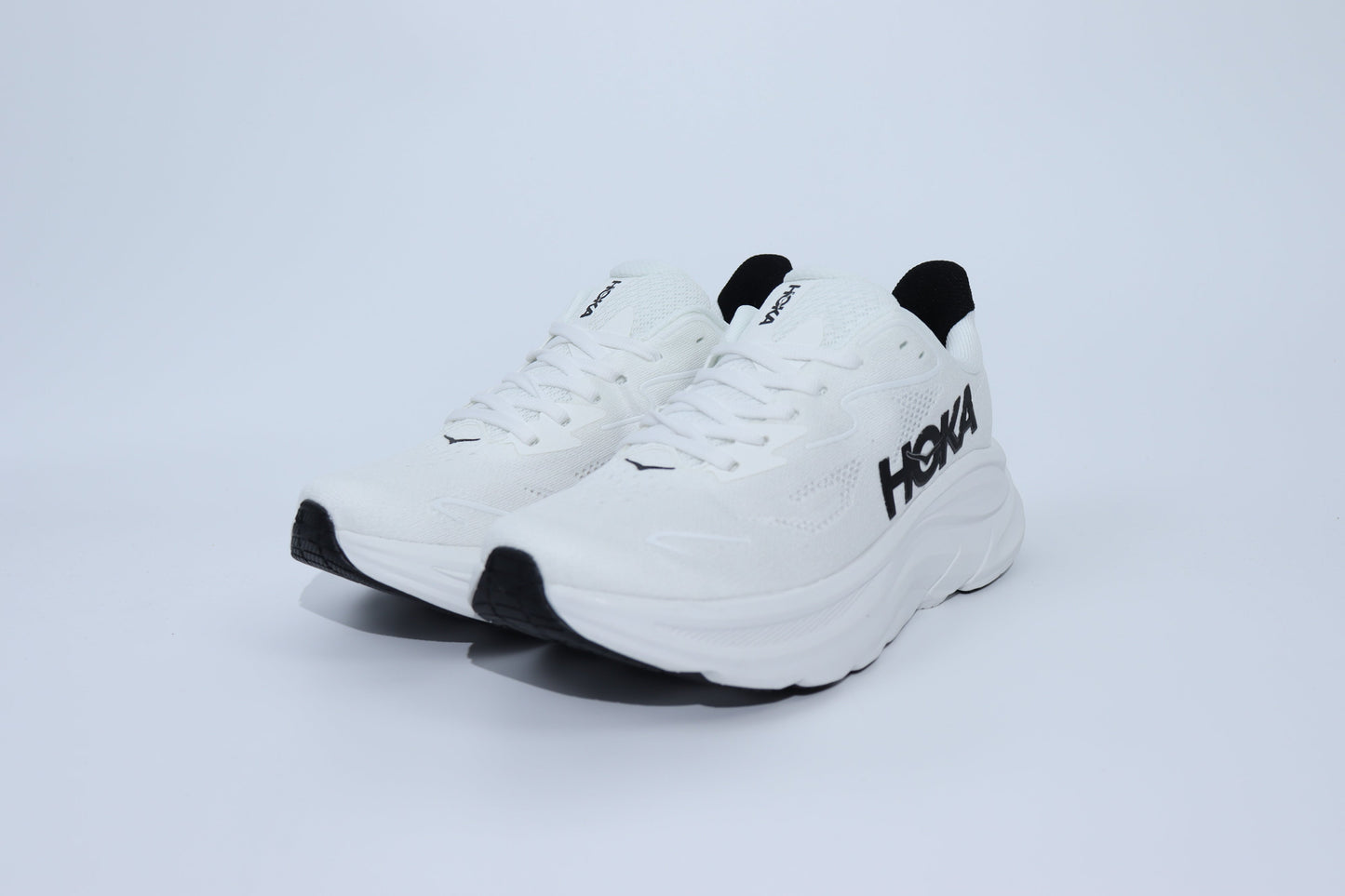 Clifton 10 - Baskets Unisexes HK - Blanc Noir