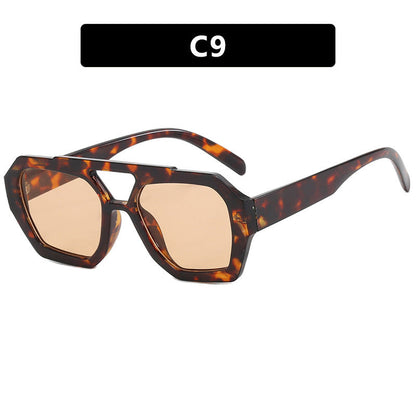 Übergroße Sonnenbrille mit Leopardenmuster