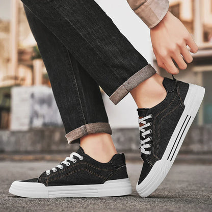 Baskets en jean indigo