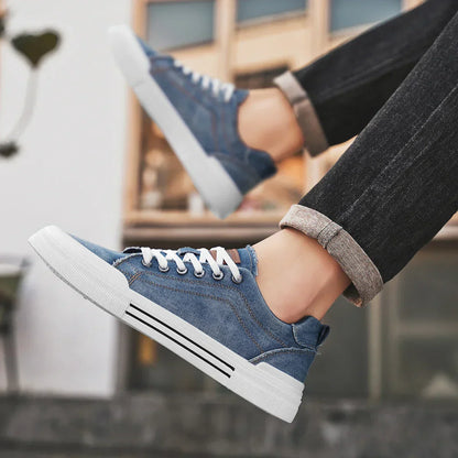 Baskets en jean indigo