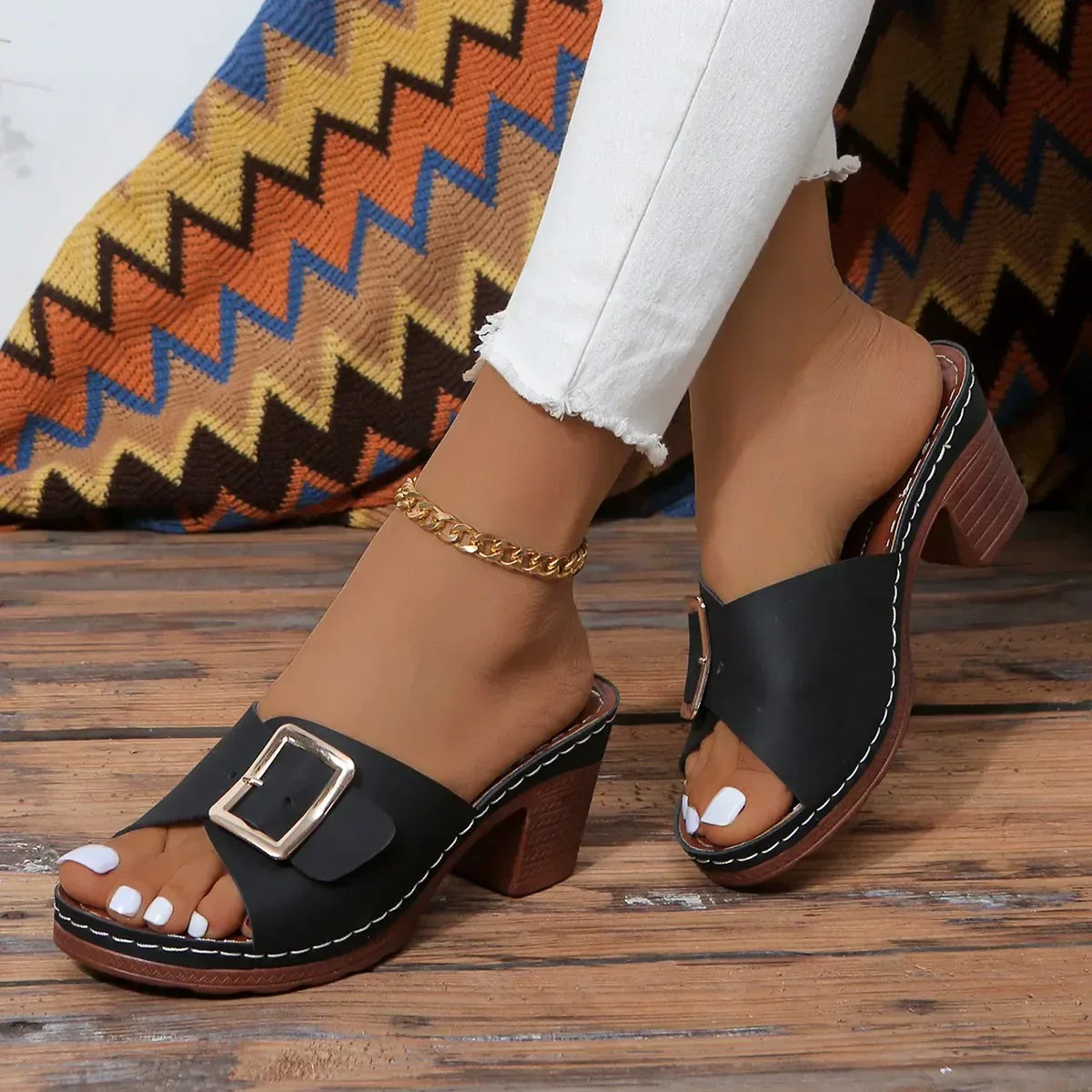 Talons carrés Evelyn Buckle