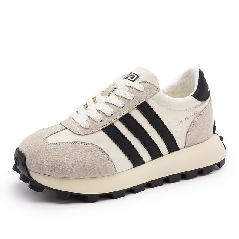 Vielseitige Retro-Sneakers – Stilvolle Erhöhung